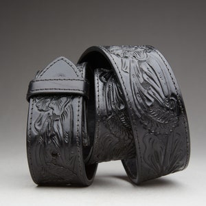 Ceinture en cuir floral repoussé à la main : cuir sellier pleine fleur western