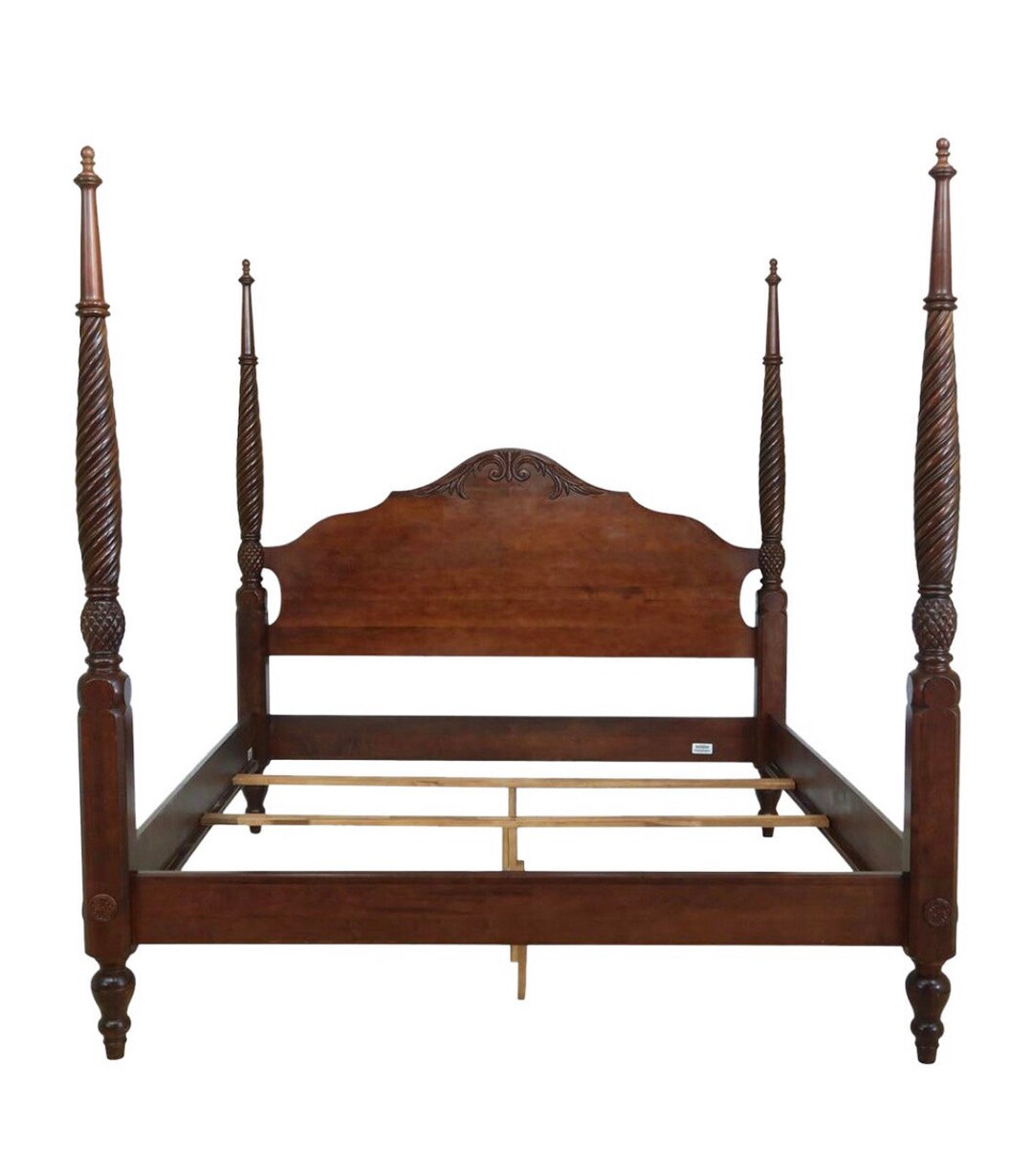 Ethan Allen 4 Poster King Bed Frame Solid Wood Vintage Pineapple