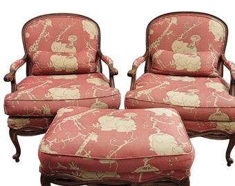 Ethan Allen Wide Seat Bergere Upholstered Pair of Chairs & Ottoman in Animal Chinoiserie Print 1990’s Solid Wood Frame Red Fabric w Pillows