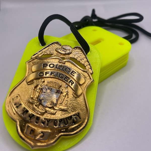 Police Badge Holder / Law Enforcement Gifts / Duty Gear / Undercover / Conceal Carry / High Visibility