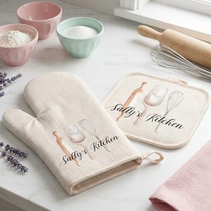 Customized Oven Mitt, Personalized Oven Mitt, Personalized Kitchen Gift, Personalized Pot holder, Mothers day gift, printed oven mitts
