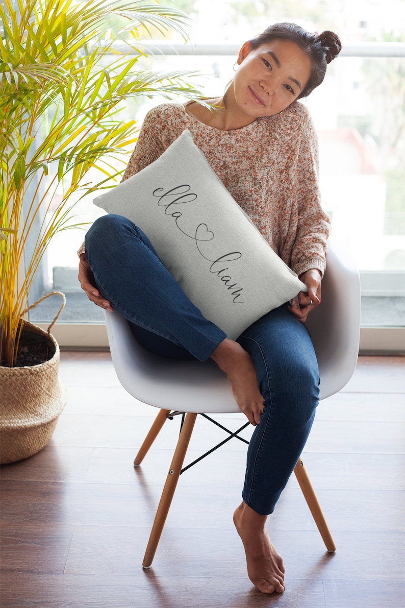 Personalized Pillow Case, Custom Cushion Cover, Printed Pillow Cover, Mother's Day Gift, Couples Gift, Housewarming Gift, Family, Birthday bild 3
