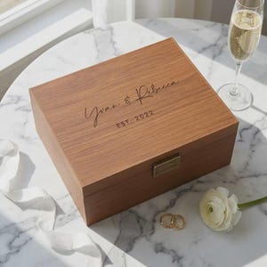 Personalized keepsake box, engraved box, custom gift box, shower gift, engraved name box, souvenir box, rustic gift box, groomsman gift