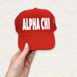 Cappello trucker Alpha Chi Omega, cappellino con nome della lettera greca di colore personalizzato, regalo per sorellina
