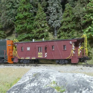 N Scale Western Pacific Bay Window Caboose