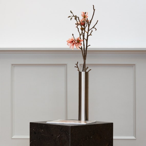 Metallvase | Blumenvase Metall | Edelstahl rostfrei | Designvase | Retrovase | industrial & minimalistisch | Retrovase | zeitlos | 