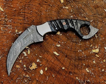 Handcrafted Damascus Steel Karambit, Fancy Black Wood Handmade Damascus Knife, Gift for Him, Anniversary Gift, Groomsmen Gift Father's Day.