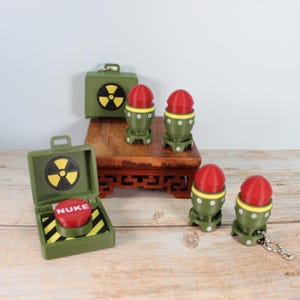 Mini-porte-documents nucléaires et top secret, jouets Clicker Fidget ou porte-clés - Jouets de bureau rigolos imprimés en 3D sur le thème de la bombe nucléaire