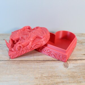 Dragon Heart Love Box - Trinket box, Valentine&#39;s Day gift box, Heart Shaped 2 Piece Trinket Dish Box With Lid, Jewelry Box