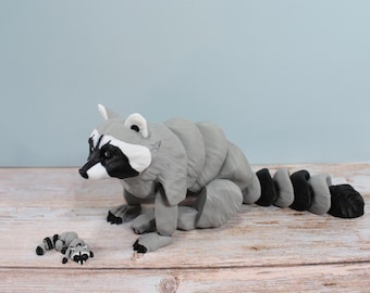 Flexi Raccoon Fidget Toy, Full Size or Nano Articulated Raccoon, 3D Printed Woodland Animal Gift, Cute Desk Toy