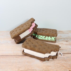 Ice Cream Sandwich Clicker Fidget Toy or Keychain – 3D Printed PLA Desk Toy – Vanilla, Mint Chip, Strawberry, Neapolitan