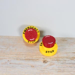Emergency Stop Button Clicker Fidget Toy or Keychain - 3D Printed Clicker Desk Toy Keychain