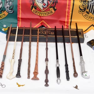 Handcrafted Magic Wand with Metal Core for Wizard Cosplay, Witchcraft Costume Props, Witch Gift, Witch Accessory