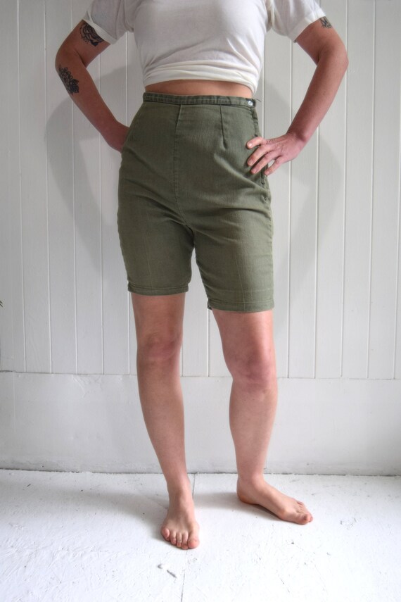 Vintage 1960's Olive Khaki Bermuda Shorts - image 1