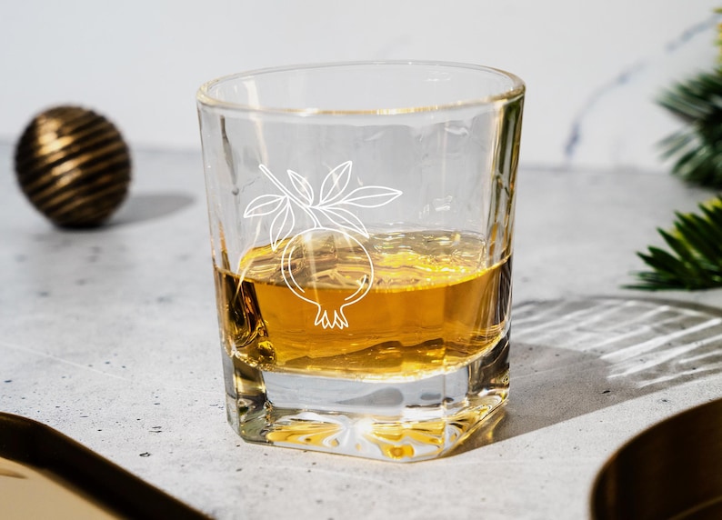 BottleShopEngraving Whiskey Glass - Thumbnail 3