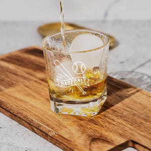 Baseball Whiskey Glass Featuring Retro Baseball Player and Bat Design – Sports Lover Gift – Classic Baseball Barware