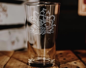 Kraken Pint Glass: Nautical Sea Monster Barware Gift