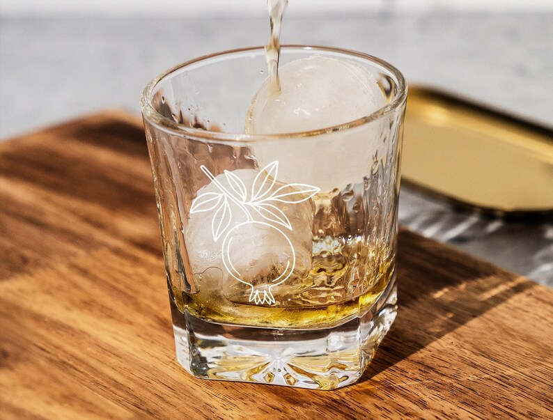 BottleShopEngraving Whiskey Glass - Thumbnail 5