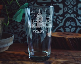 Madison Wisconsin Pint Glass with State Capitol, Lakes, and City Skyline Design