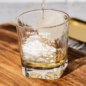 Death Valley National Park Whiskey Glass – Scenic Desert Landscape, Mountains, Cactus, and Iconic Park Design