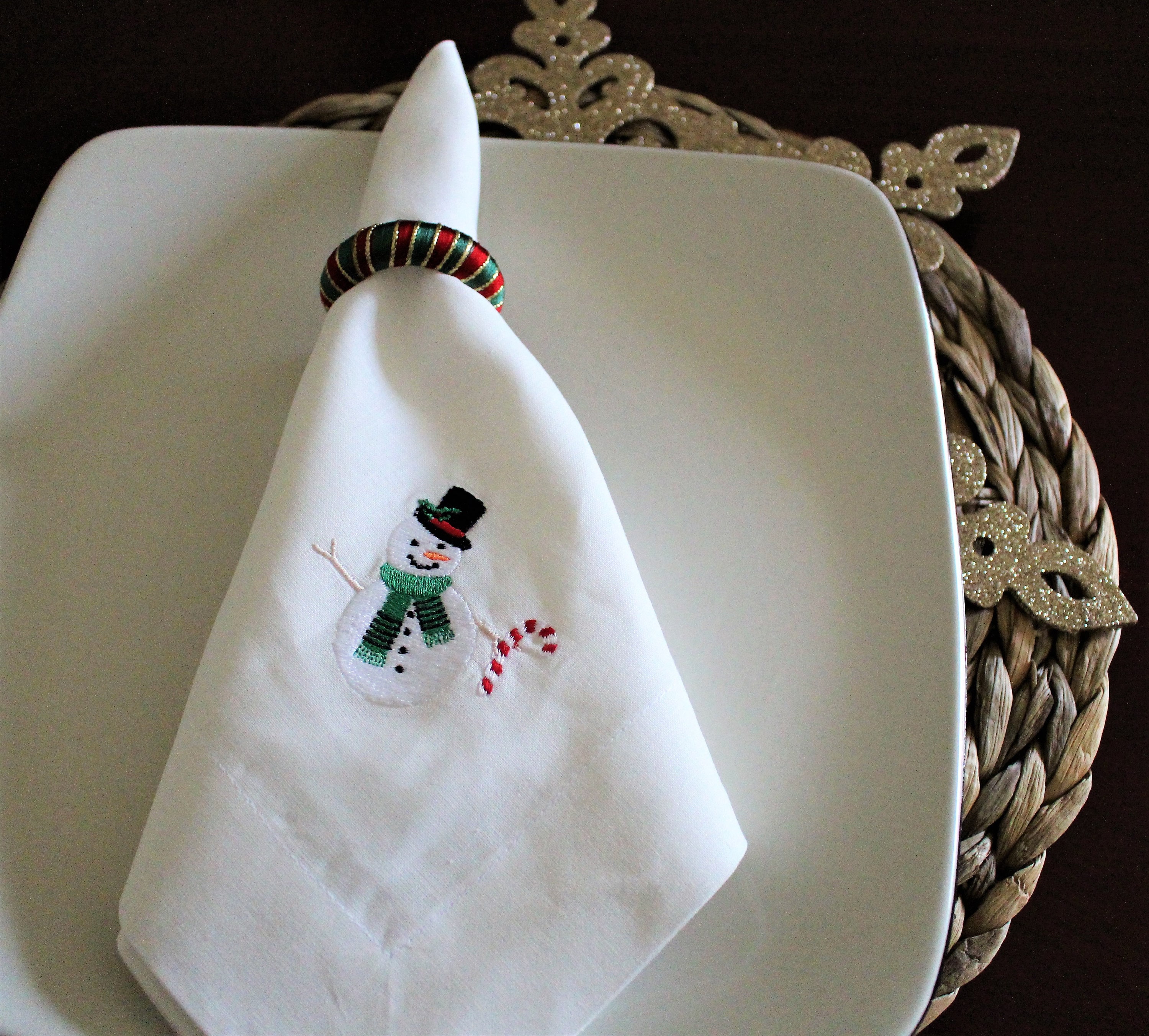 Christmas napkins set of 6 , Linen napkins, 100% Linen table napkins, dinner Napkins, Embroidered napkins, cloth napkins..