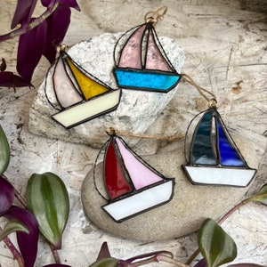 Mini sailboat ornament stained glass, gift for sailor dad or grandpa, Boat lover gift, hanging blue boat suncatcher, coastal summer