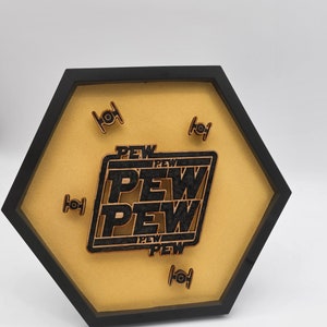Pew Pew Pew Star Wars geïnspireerd bord / 3D-print / Star Wars-muurkunst / Star Wars-decor/Star Wars-print / kinderkamer / slaapkamer / fanart