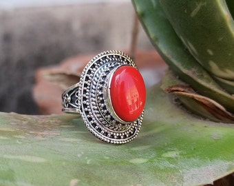 Red coral gemstone ring,925 sterling silver,vintage rings,gift for her,silver design ring,midi ring,personalized gift,boho ring,wedding gift