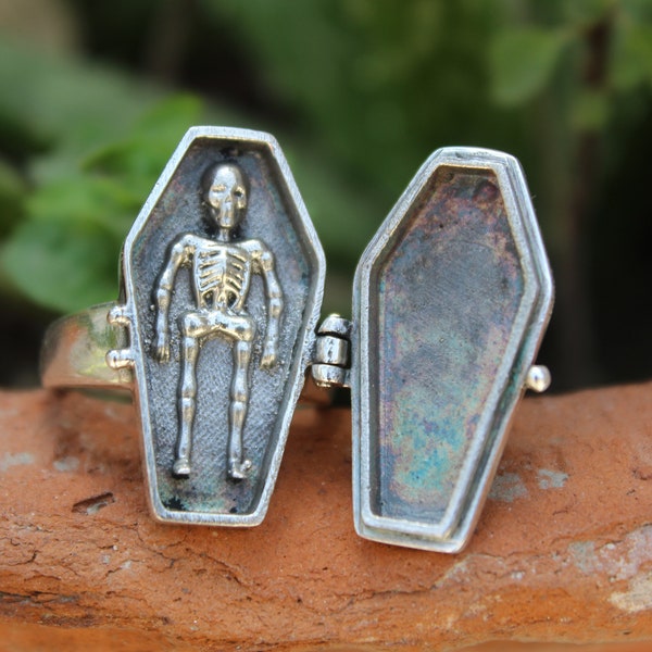 Vintage Coffin Poison Ring|Pill Box~Locket|Snuff Ring|Poison Ring|Secret Compartment|Boho Hippie|925 Sterling Silver Plated|