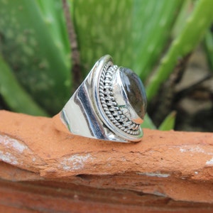 Natural Labradorite Ring, 925 Sterling Silver Plated, Handmade Ring, Halloween Special, Statement Ring. image 3
