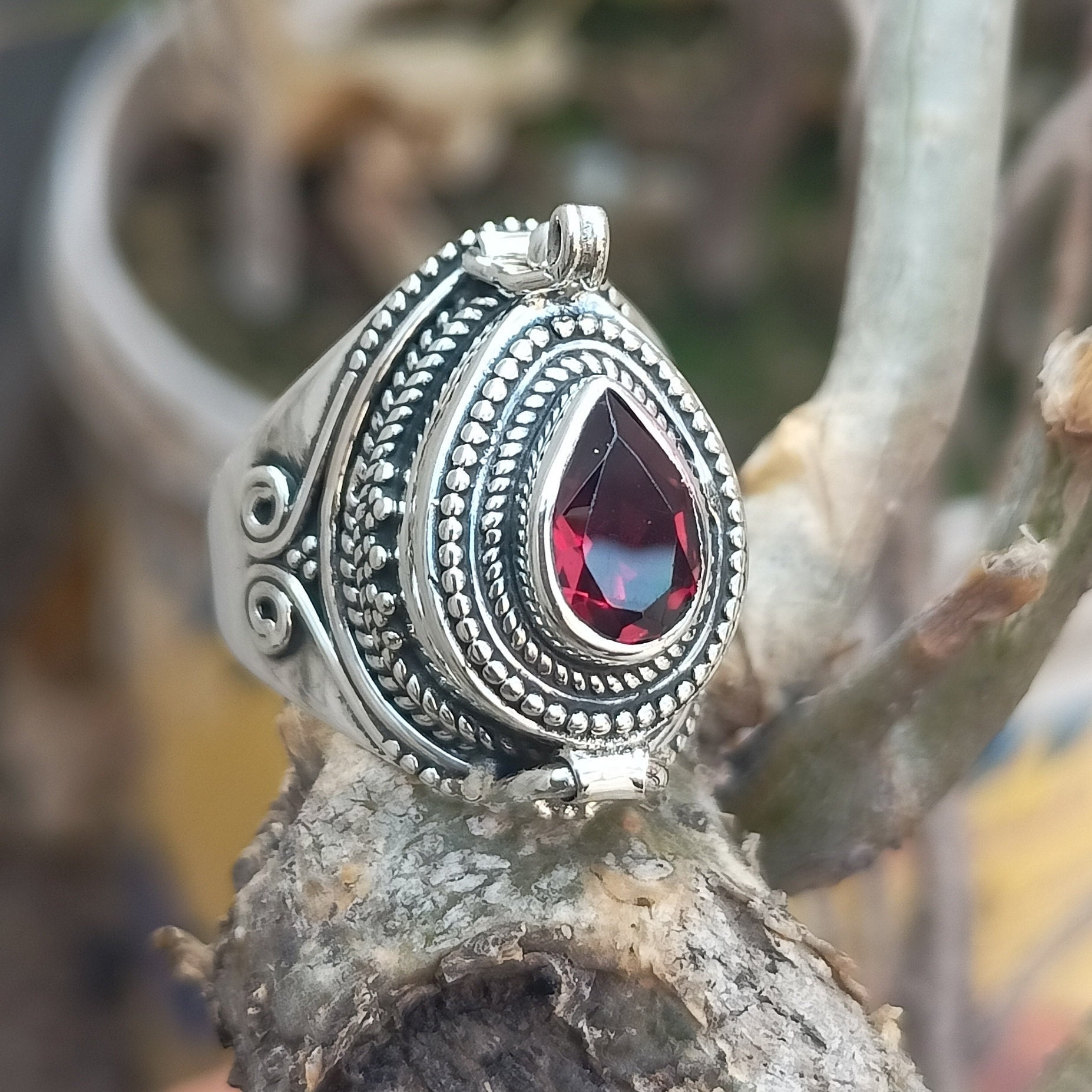 Garnet cheap poison ring