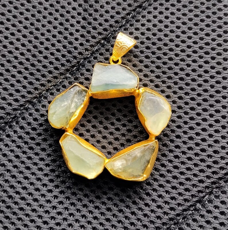 Star Designer Pendant| Rough Aquamarine Gemstone Pendant| 14k Golden Plated| Handmade Pendant| Pendant for necklace| Halloween Gift. 