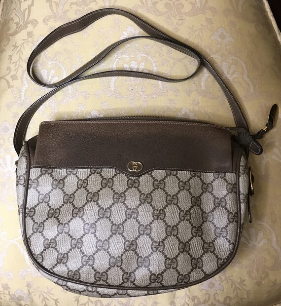Gucci vintage hotsell crossbody bag