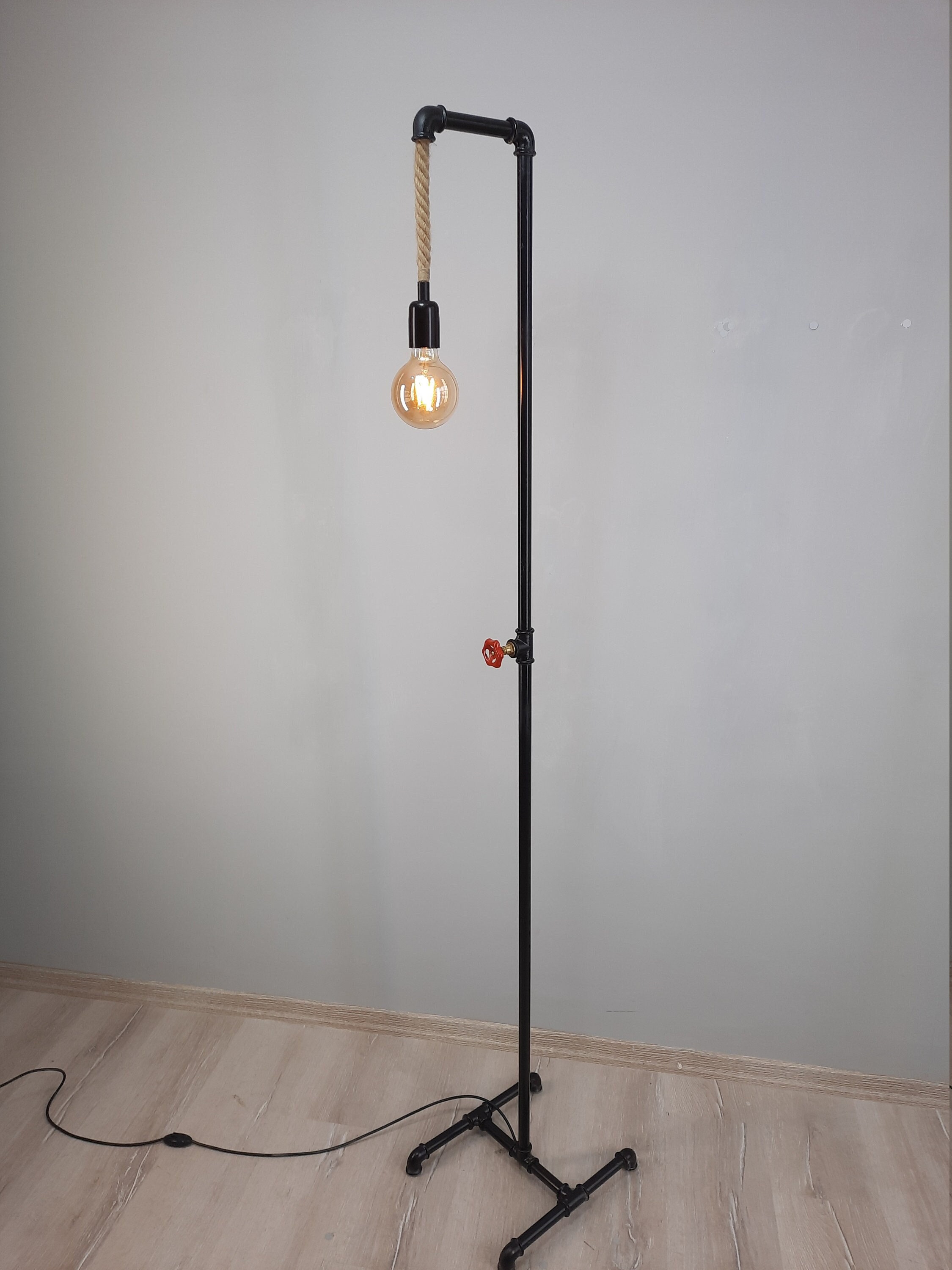 Black Modern Industrial Floor Lamp, Rustic Steampunk Floor Lamp, Industrial  Lighting for Home Decor 
