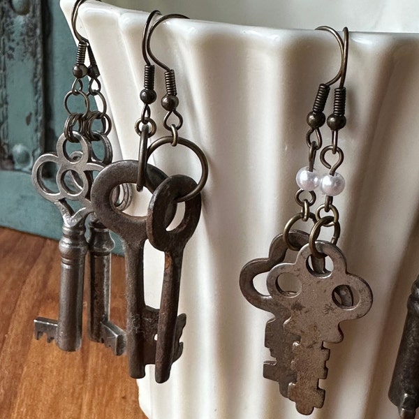 Vintage key earrings, skeleton key, old key, dangle, antique jewelry, repurposed antiques, upcycled jewelry, genuine vintage keys