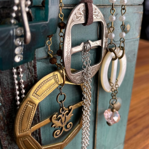 Vintage 1960s Belt Buckle Necklace, Antique Jewelry, Belts  display picture 2