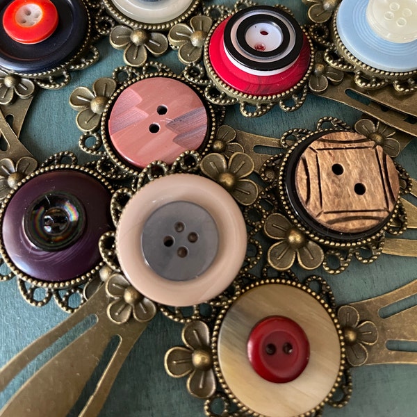 Vintage Button book mark clips, old buttons, sewing, repurposed antiques, upcycled antiques, upcycled jewelry