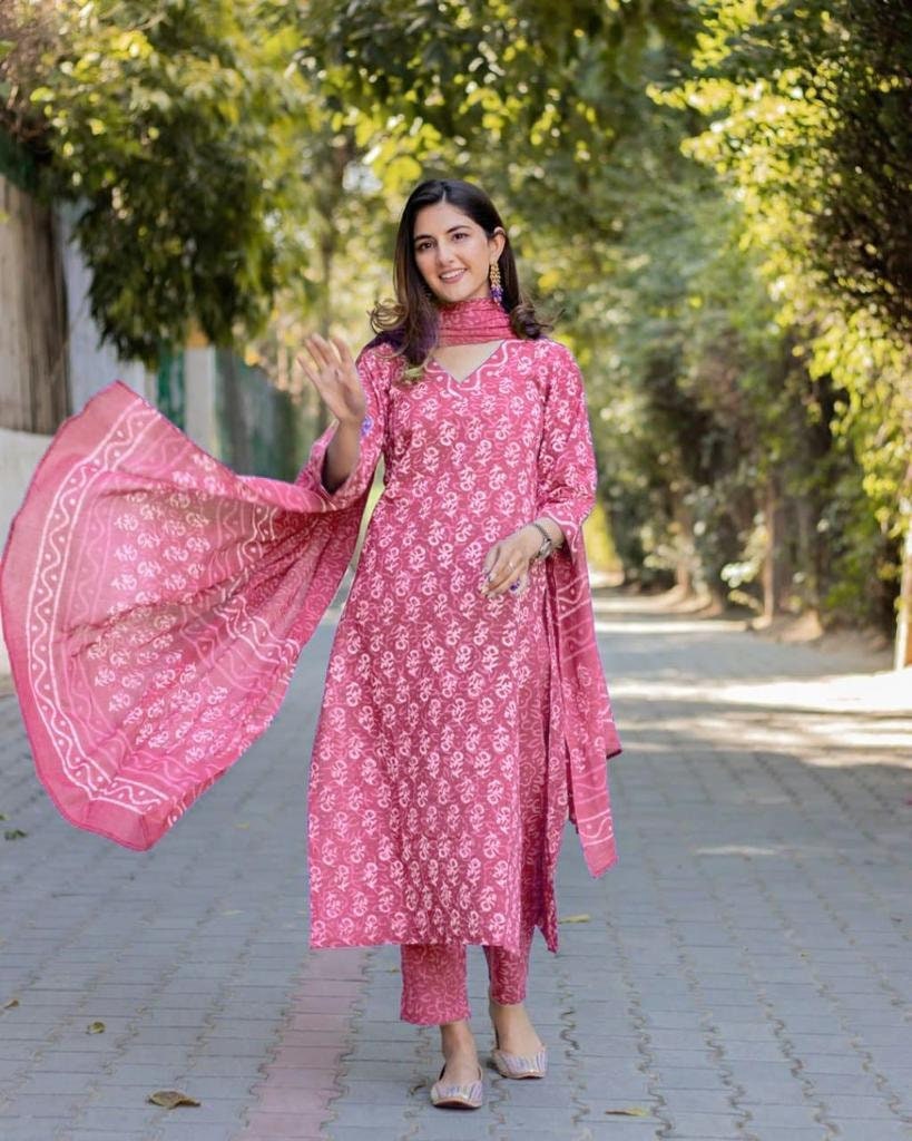 Charming Pink Cotton Kurti Set with Pants and Dupatta - Kiana Fashion |  kianafashion