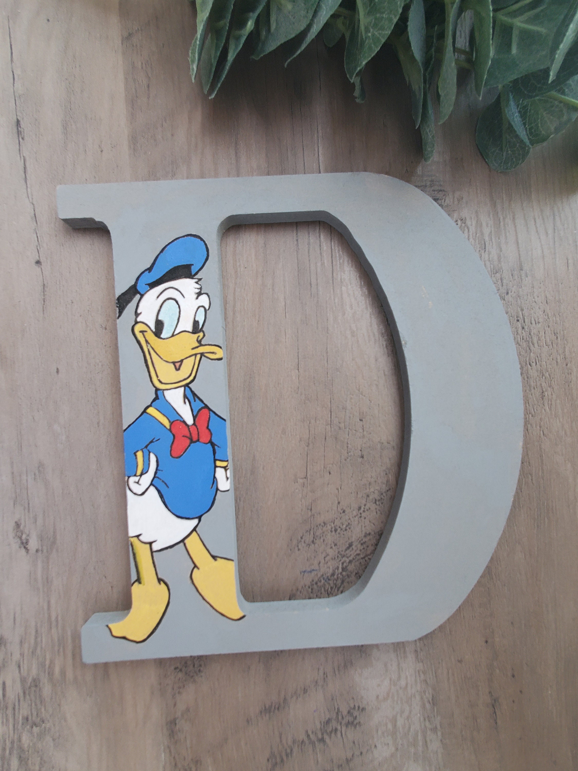LOUIS VUITTON feat. DISNEY - daisy with bg  Cute disney wallpaper, Disney  wallpaper, Duck cartoon