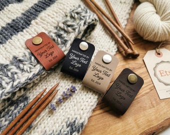 Individuelle Kunstleder Etiketten - personalisierte Logo Tags für handgemachte Produkte, häkeln, Strickmützen