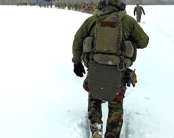 Stay Dry Anywhere – Waterproof Outdoor Seat Pad for Hunting, Camping, Hiking & Bushcraft