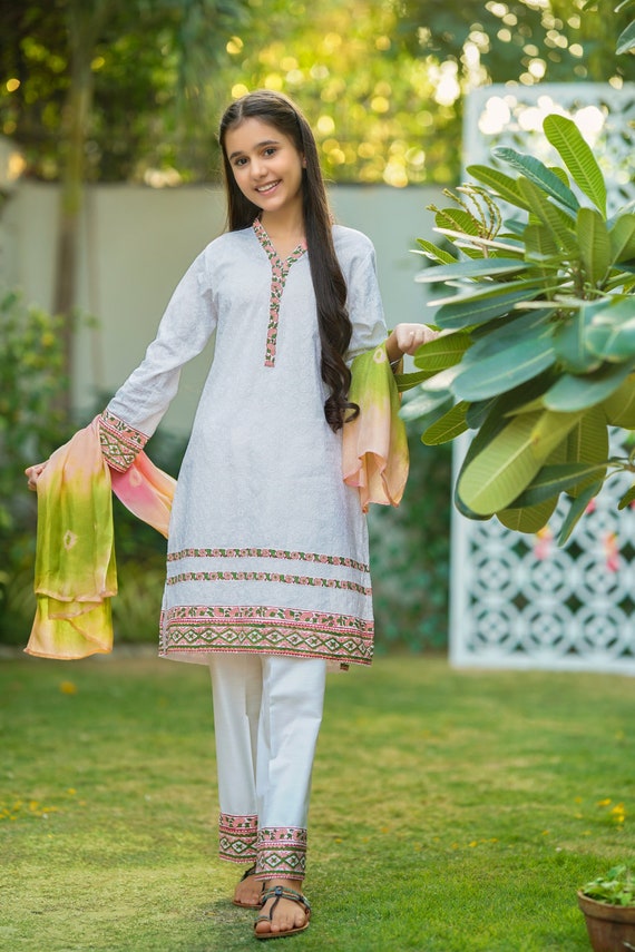 White chicken 2025 cotton dresses