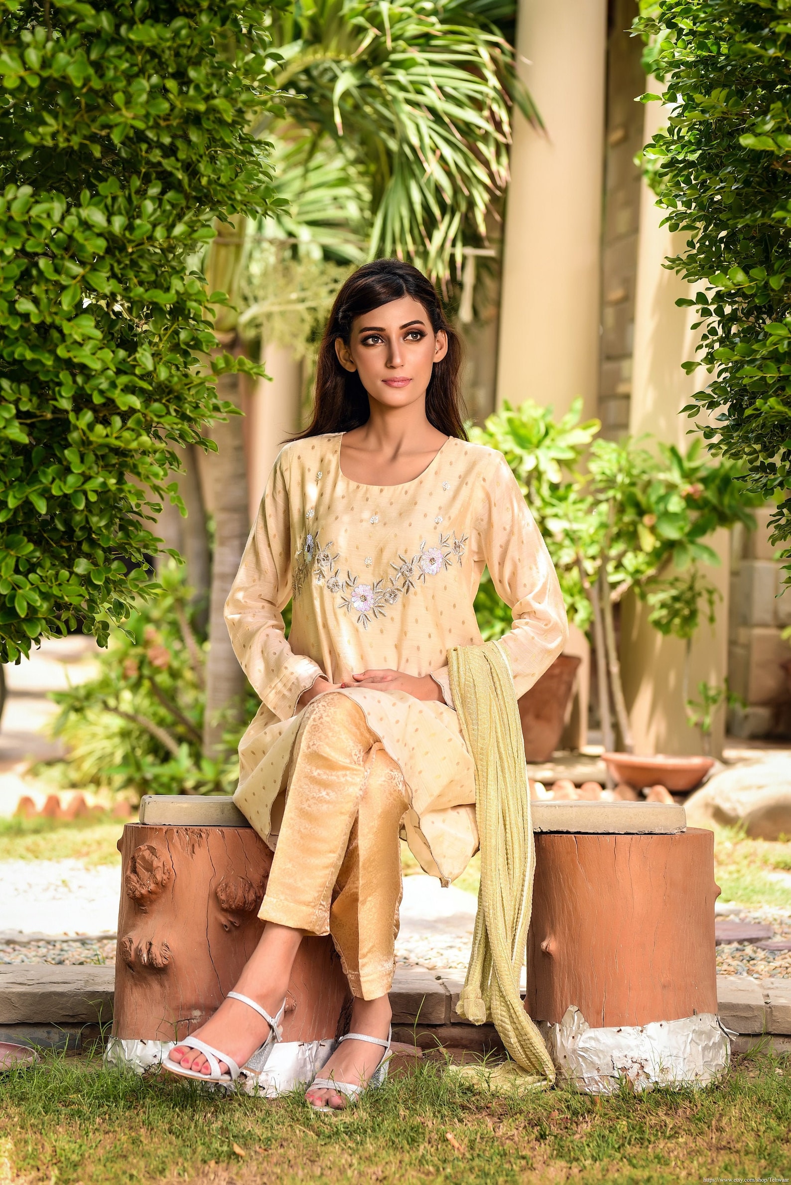 Pakistanische bestickte Frau Shalwar Kameez Eid Kleid Etsy
