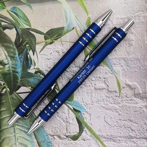 Metallic Kugelschreiber mit persönlicher Gravur, ein besonderes und persönliches Geschenk. Blau