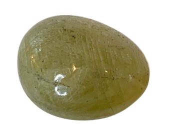 Sapphire yellow Sapphire yellow hand flatterer, loose stone size S by KRIO®