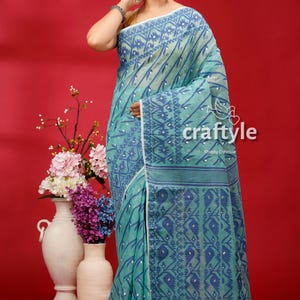 Jamdani Saree Pine Green Dhakai Handloom | Intricate Traditional Indian Textile for Women’s Elegant Gift