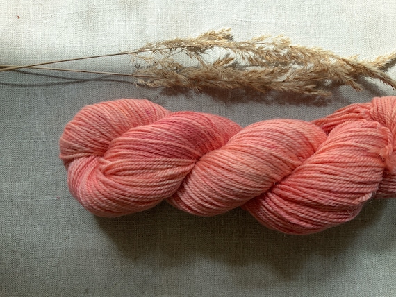 StrickWolle/Ramiedeluxe handgefärbt mit Pflanzenfarben