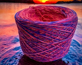 Bobbel gradient yarn 1000 m/4-ply for unique knitting and crochet projects
