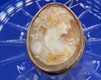 Victorian Cameo Brooch