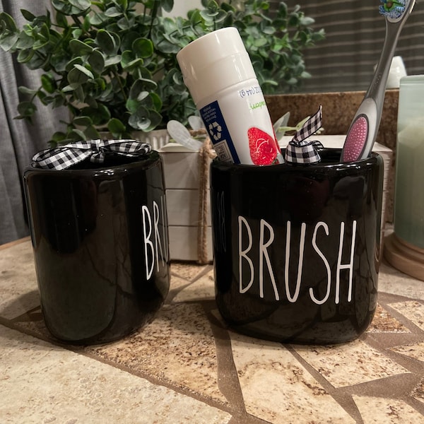 Farmhouse Inspired Toothbrush Holder